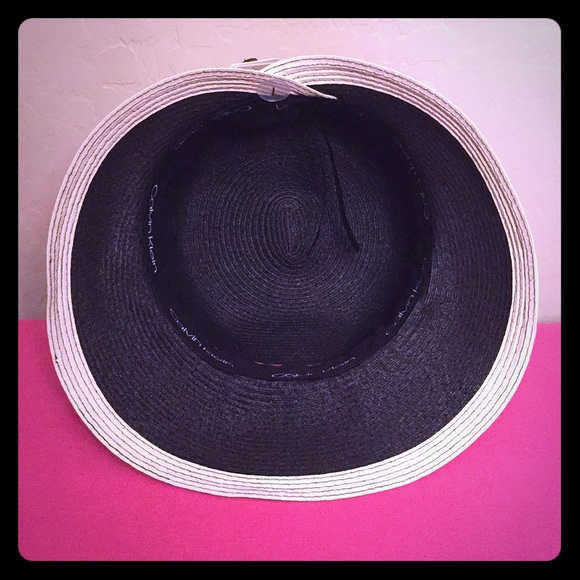 ONLY 1! Calvin Klein Straw Sun Hat - Picture 6 of 11